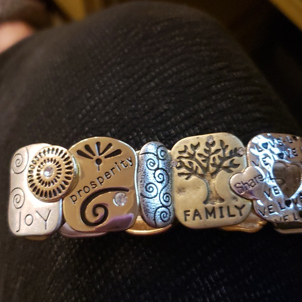 Tri Gold Stretch Bracelet